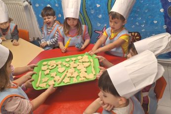 Continuăm activitățile din „Săptămâna Altfel” cu interes, curiozitate și multă implicare din partea copiilor.