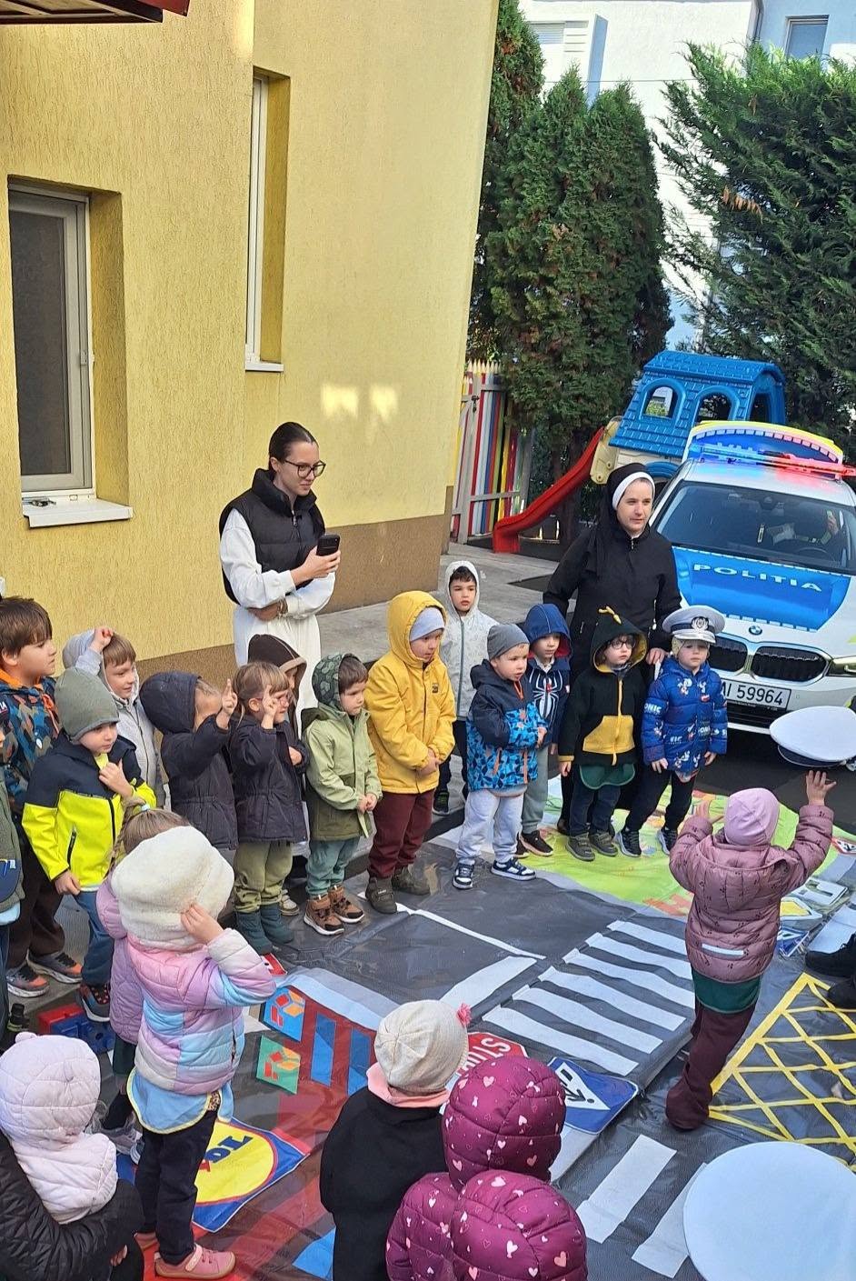 Învățăm să fim în siguranță, prin joc, empatie și prietenie!